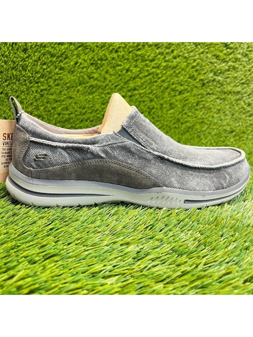 Skechers Elected Drigo Mens Size 9EEE Gray Casual Classic Slip-Ins Shoes Loafers